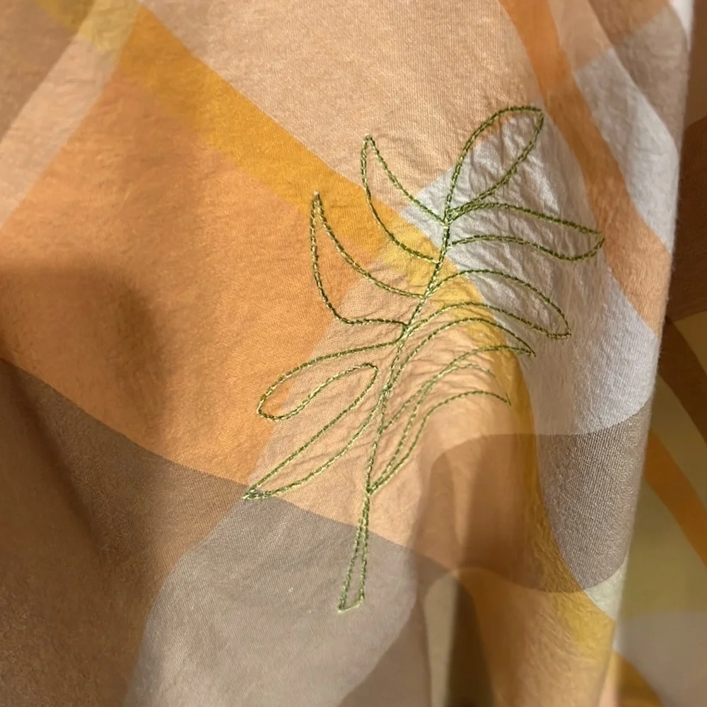 𝅺CJ BANKS button down blouse with embroidery SUZE 3X - Picture 5 of 10